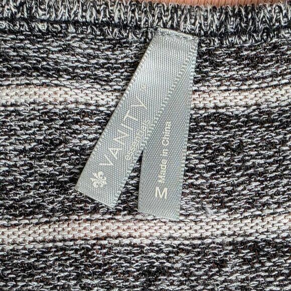 Vanity M Gray White Striped Soft Knit Long Sleeve Top - Picture 4 of 6